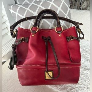 Dooney & Bourke Buckley RASPBERRY